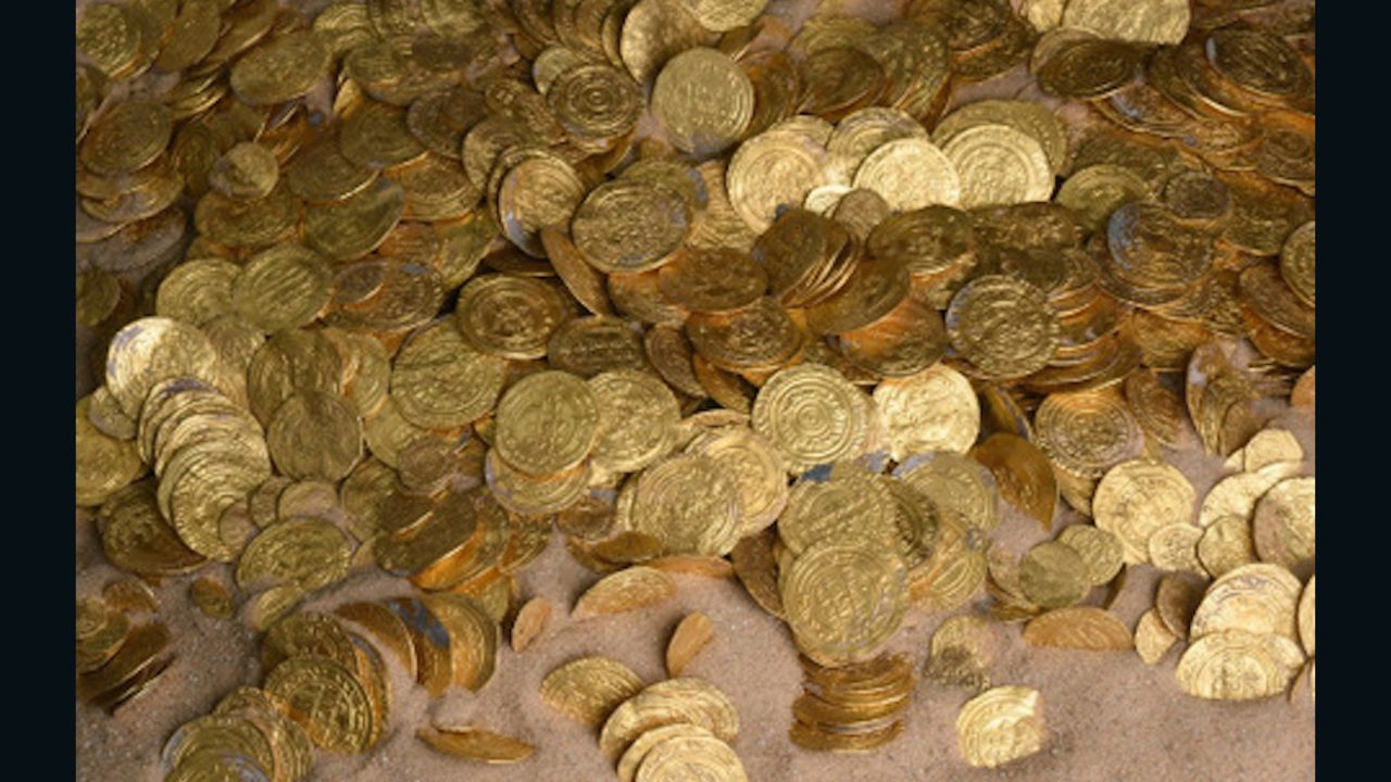 Divers in Israel find biggest ever trove of gold coins | CNN